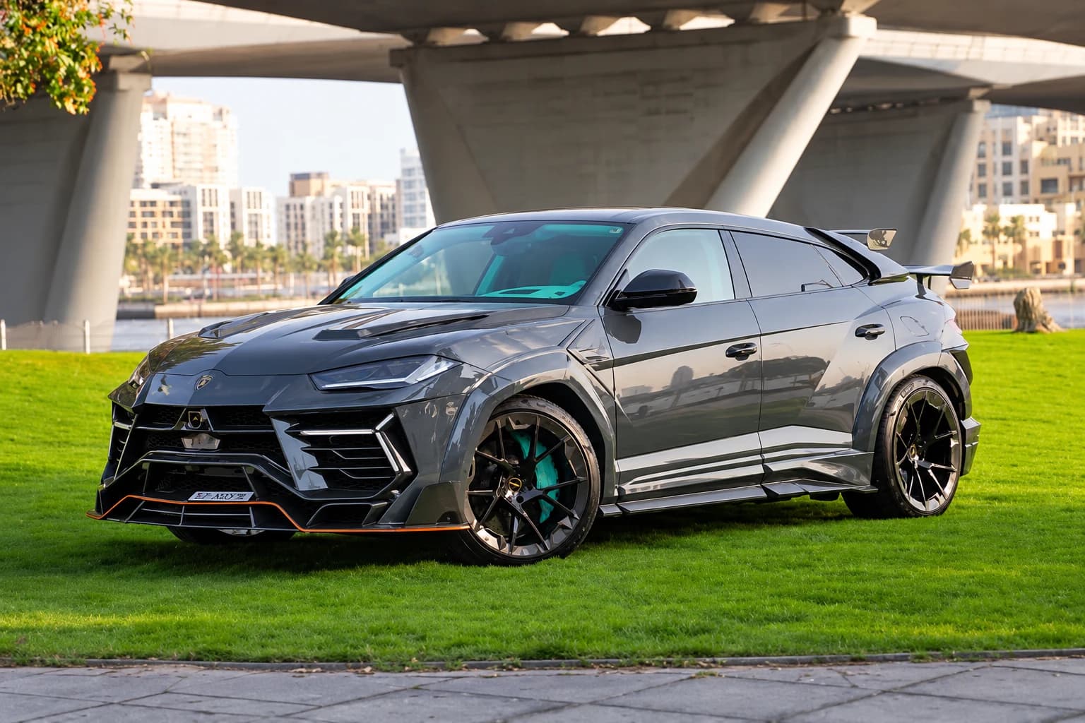 lamborghini urus mansory